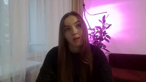 Snapshot of adelinee_sweet chatting on December 1, 2:00 pm adeline online show from December 1, 2:00 pm