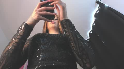 Snapshot of adelineefoxxx chatting on February 7, 5:51 pm MARIA ANGEL IG iamangel45 online show from February 7, 5:51 pm