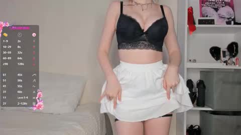 adelins_peach online show from January 15, 11:04 am