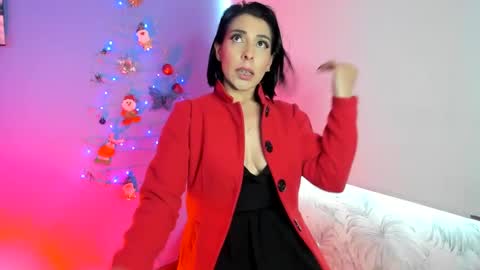 Snapshot of adellelennox_cg chatting on December 28, 2:32 pm Adelle online show from December 28, 2:32 pm