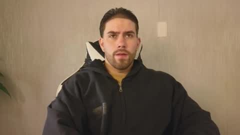 Ades online show from November 15, 12:02 pm