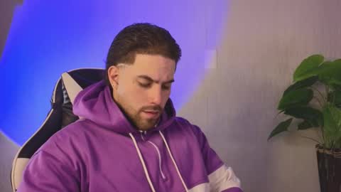 Ades online show from November 26, 10:38 am