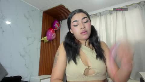 ADHARA  MESSY online show from April 17, 3:04 pm