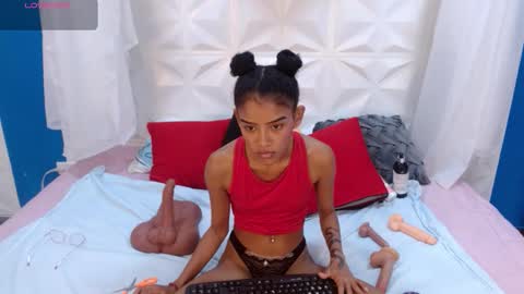 adisson_petite1 online show from December 3, 6:28 pm
