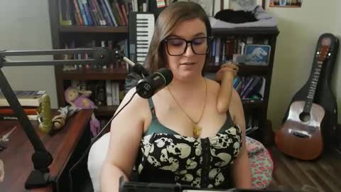 Snapshot of adobe_angel304 chatting on December 22, 9:09 pm adobe_angel304 online show from December 22, 9:09 pm