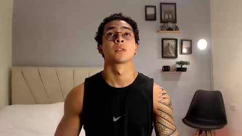 Adonis online show from October 17, 9:06 pm