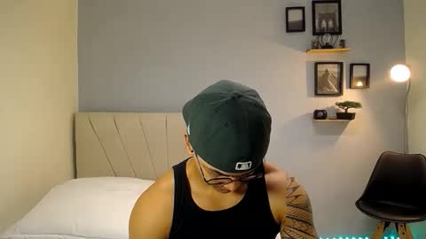 Adonis online show from November 20, 10:53 pm