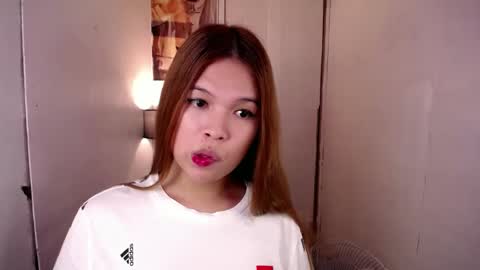 adorabletsforyouxx online show from February 22, 11:03 pm