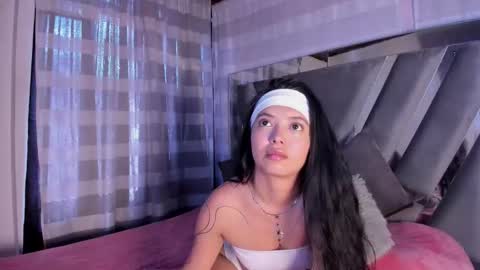 Snapshot of adorabolt chatting on November 27, 2:41 pm Stormi online show from November 27, 2:41 pm