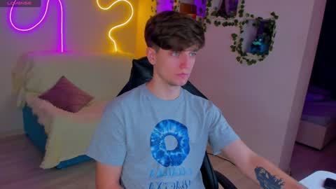 Snapshot of adrean_sofi chatting on January 24, 5:21 pm adrean_sofi online show from January 24, 5:21 pm