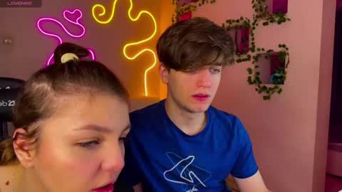 Snapshot of adrean_sofi chatting on February 23, 6:34 pm adrean_sofi online show from February 23, 6:34 pm