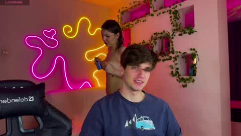 Snapshot of adrean_sofi chatting on February 28, 10:09 am adrean_sofi online show from February 28, 10:09 am