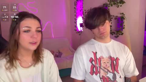 Snapshot of adrean_sofi chatting on November 27, 1:18 am adrean_sofi online show from November 27, 1:18 am