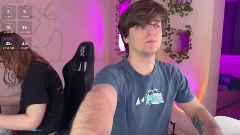 Snapshot of adrean_sofi chatting on December 2, 3:12 am adrean_sofi online show from December 2, 3:12 am