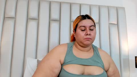 ANDREA PEREZ online show from February 6, 11:54 am