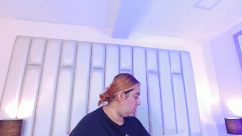 ANDREA PEREZ online show from February 4, 1:06 pm