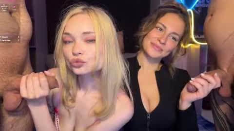 Snapshot of adrenaline_lush chatting on July 25, 2:58 pm Dorothy Mayfield online show from July 25, 2:58 pm