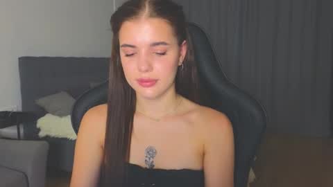 Snapshot of adri_dream chatting on September 20, 9:49 pm Adriana online show from September 20, 9:49 pm