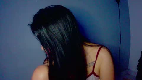 Snapshot of adri_gomez1 chatting on October 10, 3:27 am online show from October 10, 3:27 am