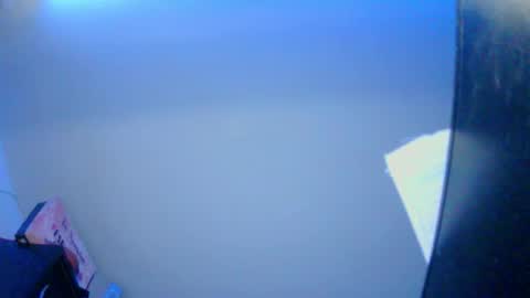 Snapshot of adri_gomez1 chatting on November 8, 6:24 am online show from November 8, 6:24 am