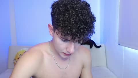 adrian morelli online show from December 19, 7:10 pm