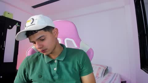 Snapshot of adrian_prime_ chatting on February 16, 6:59 pm ADRIAN online show from February 16, 6:59 pm