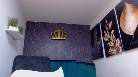   online show from March 6, 2:51 pm