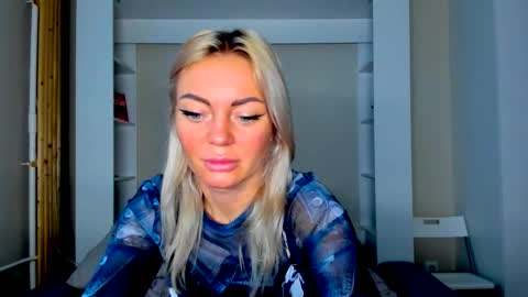 Adriana online show from January 18, 10:30 am