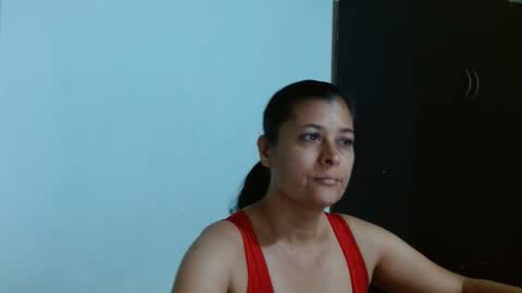 Adriana milf online show from December 18, 5:04 am