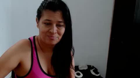 Snapshot of adriana_milf chatting on June 5, 3:18 pm Adriana milf online show from June 5, 3:18 pm