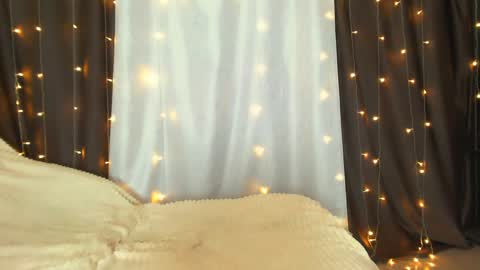 Snapshot of adriana_sweet_24 chatting on December 23, 12:41 pm Adriana Sweet 24 online show from December 23, 12:41 pm