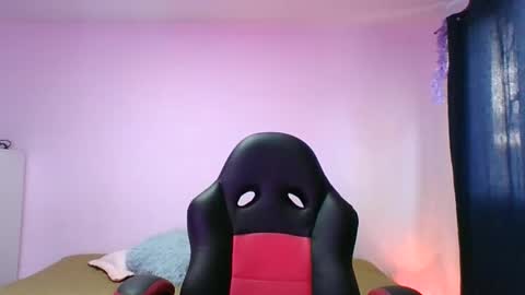 adrianagogo18 online show from September 26, 11:25 am