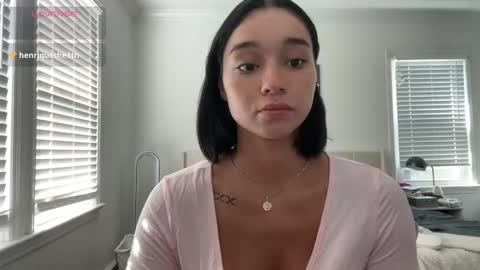 Snapshot of adriannarodriguez chatting on October 6, 3:31 pm Adrianna  online show from October 6, 3:31 pm