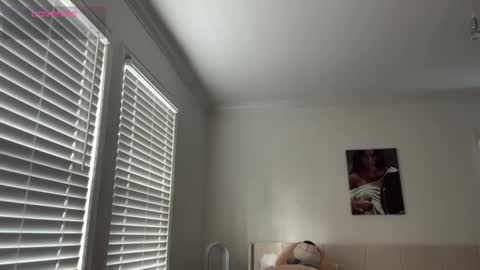 Snapshot of adriannarodriguez chatting on October 10, 7:24 pm Adrianna  online show from October 10, 7:24 pm