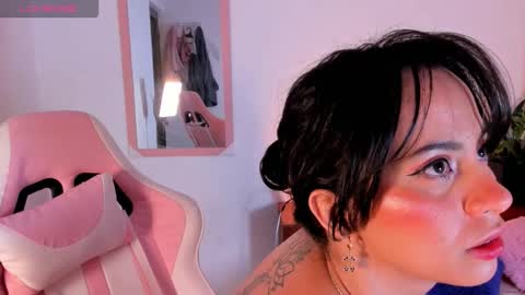 Snapshot of adriannyp chatting on October 26, 3:12 am adrianny online show from October 26, 3:12 am