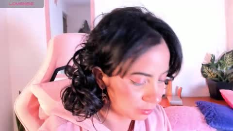 Snapshot of adriannyp chatting on October 28, 12:47 am adrianny online show from October 28, 12:47 am