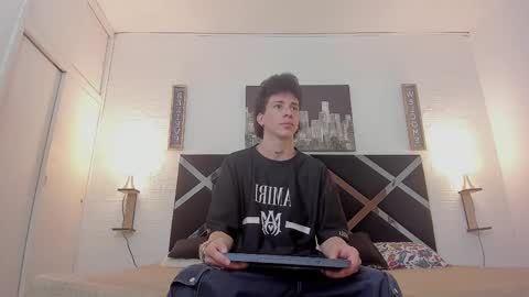 Adrian online show from November 4, 4:11 am