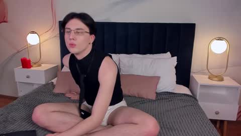 adrianoaubert online show from February 20, 9:55 am