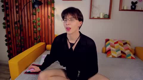 adrianoaubert online show from February 21, 10:17 am