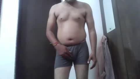 Snapshot of adudeandsexy chatting on May 8, 4:01 pm adudeandsexy online show from May 8, 4:01 pm