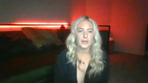 adventureswithsmitty online show from December 1, 5:12 am