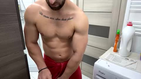 Snapshot of advp69 chatting on November 3, 8:26 am Mrrfitt online show from November 3, 8:26 am