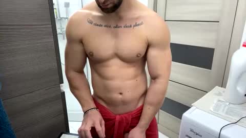 Snapshot of advp69 chatting on November 11, 12:49 pm Mrrfitt online show from November 11, 12:49 pm