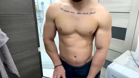 Snapshot of advp69 chatting on November 23, 8:25 am Mrrfitt online show from November 23, 8:25 am