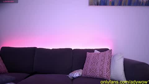 Snapshot of ady_w_o_w chatting on January 10, 6:53 am Ada online show from January 10, 6:53 am