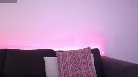 Snapshot of ady_w_o_w chatting on January 18, 6:56 am Ada online show from January 18, 6:56 am