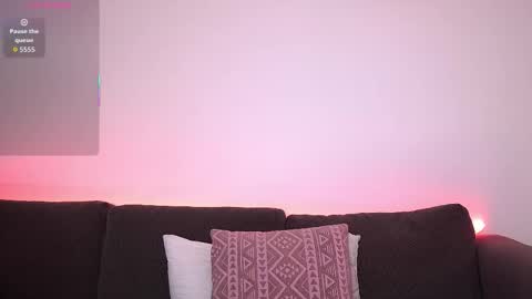 Snapshot of ady_w_o_w chatting on October 29, 1:35 pm Ada online show from October 29, 1:35 pm