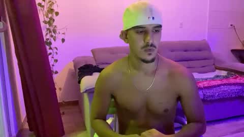 Luci online show from January 9, 2:47 am