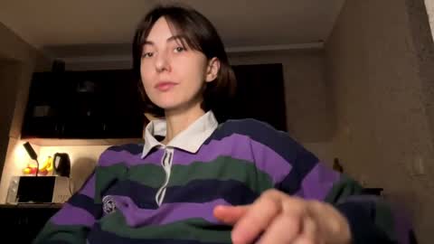 Snapshot of aevra chatting on December 13, 12:42 am vegans taste better online show from December 13, 12:42 am