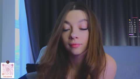 Afelia online show from December 3, 6:32 am